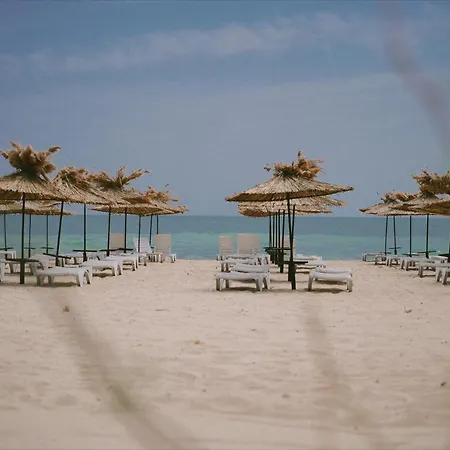 - Two Bedroom On The Golden Sands