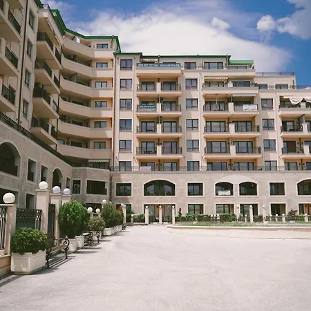 - Two Bedroom On The Apartman *